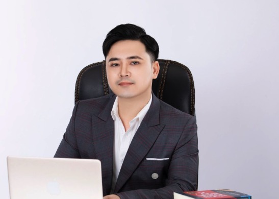 CEO Phạm Hoàng Nam